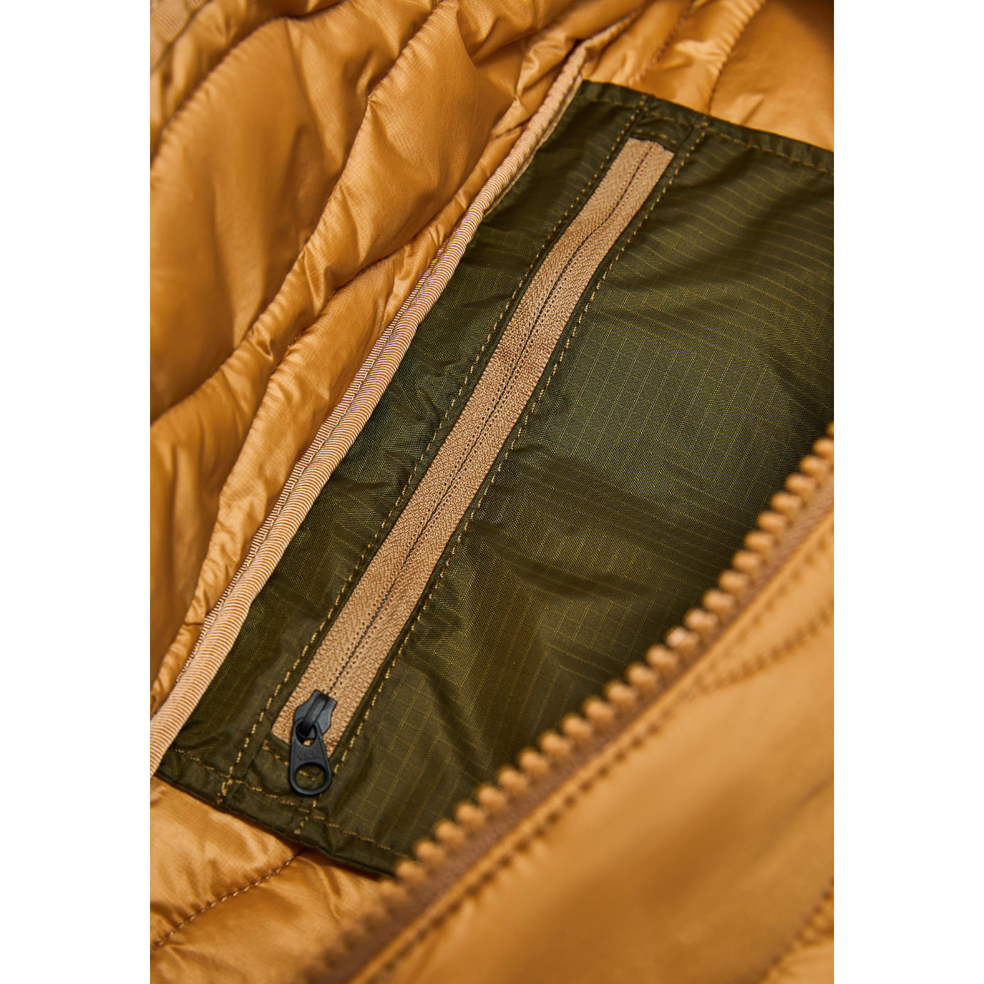 Helium Shoulder Bag - Sierra Sand||Helium Bum Bag - Sierra Sand