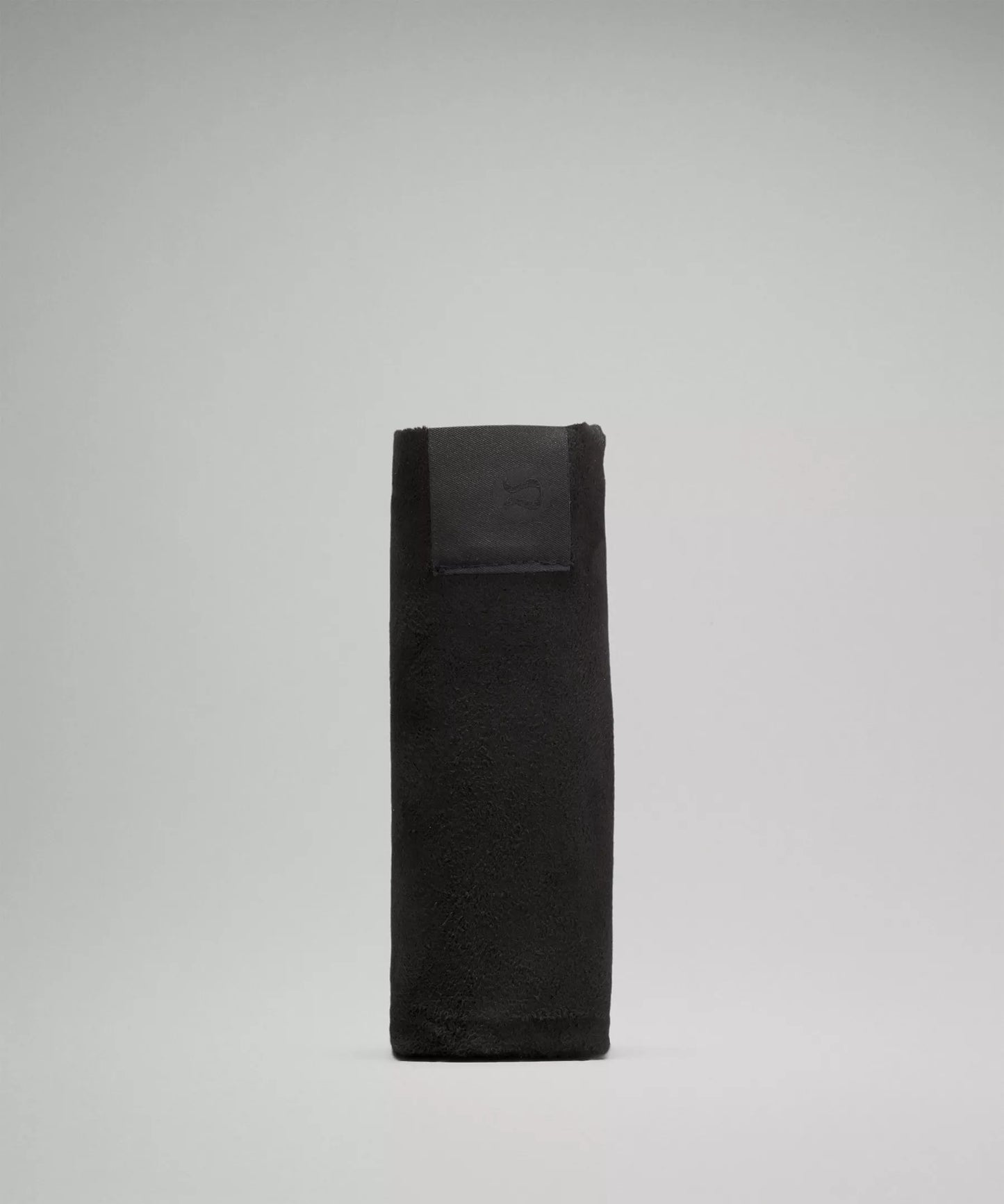 The Small Towel - Noir