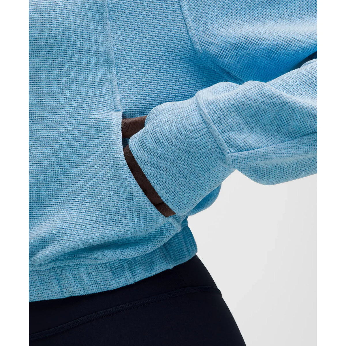 Pull court Scuba à col montant et demi-zip en maille gaufrée - Femmes
