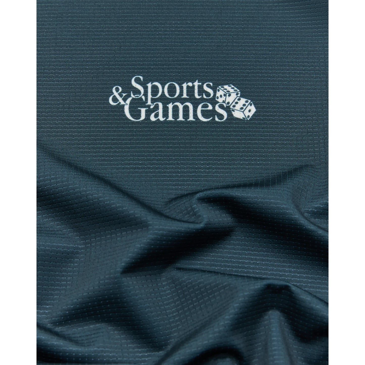 Sports & Games Cropped Ringer - T-Shirt