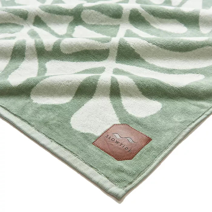 Serviette de plage surdimensionnée Hapa – Sauge