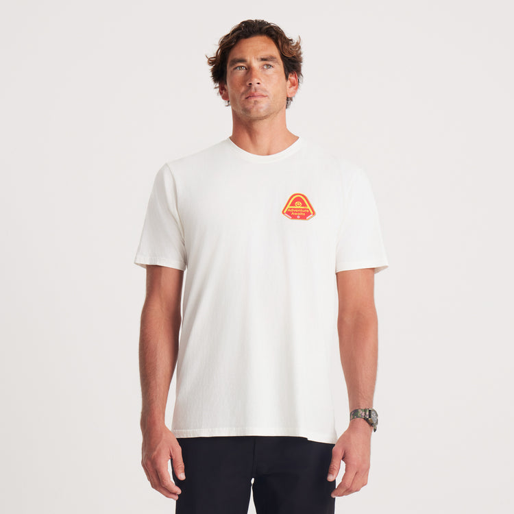 Adventure Awaits T-Shirt pour Hommes||Adventure Awaits Tee for Men's