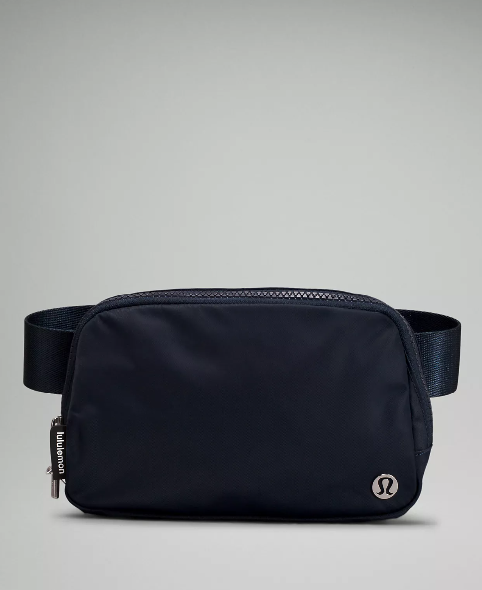 Sac de ceinture Everywhere Bandoulière allongée - True navy || Everywhere Belt Bag 1L - True Navy