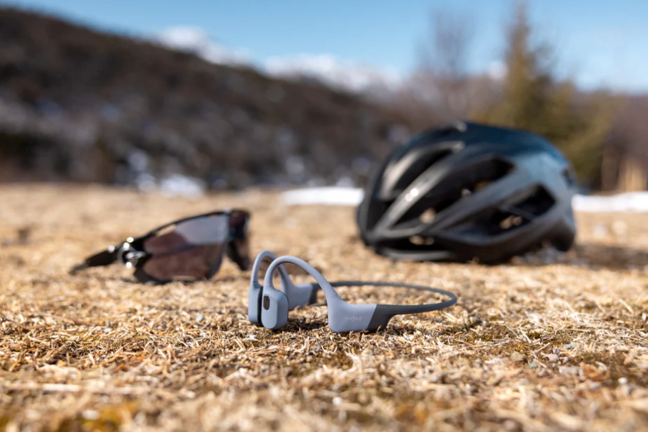 Écouteurs à conduction osseuse OpenSwim Pro||OpenSwim Pro Bone Conduction Headphones