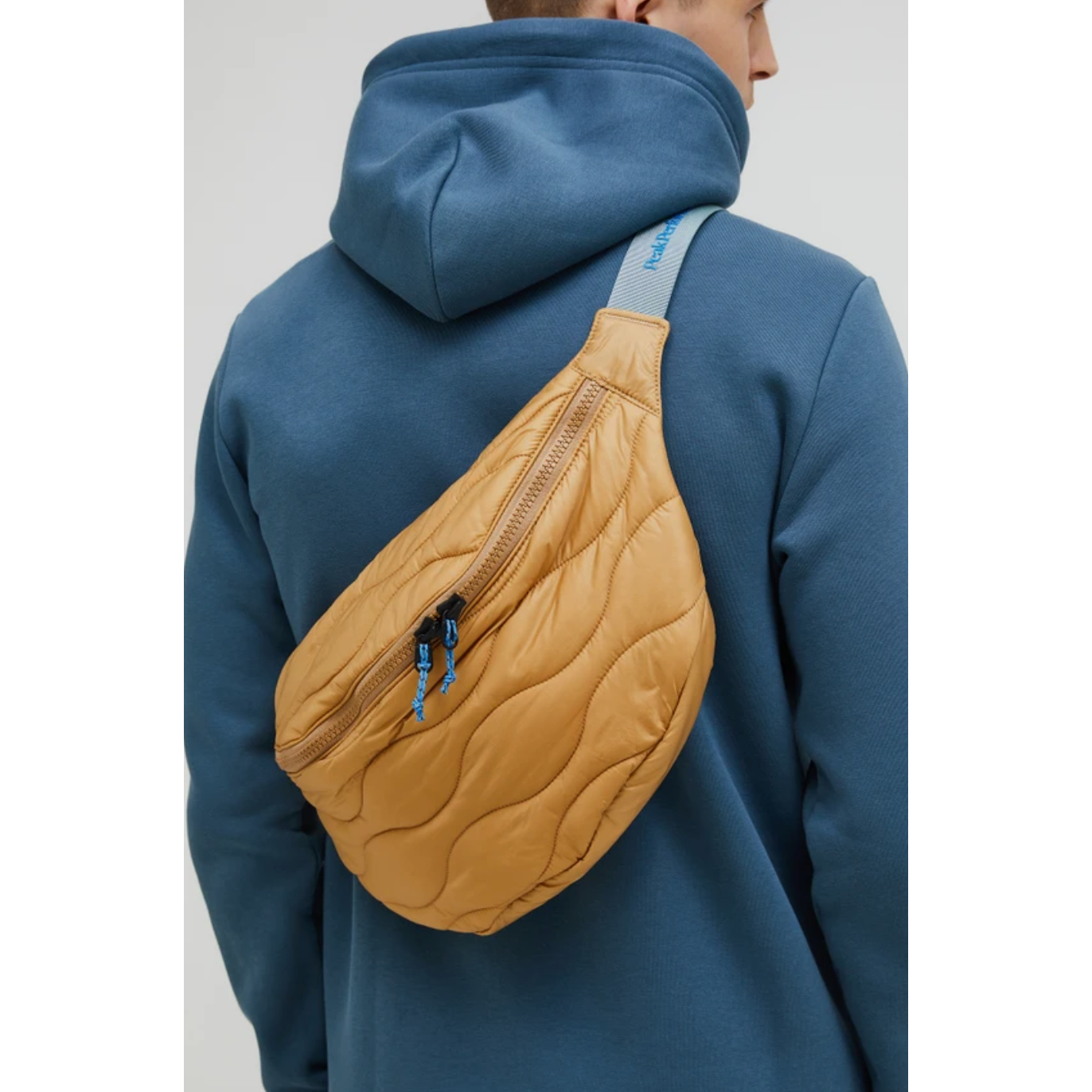 Helium Shoulder Bag - Sierra Sand||Helium Bum Bag - Sierra Sand