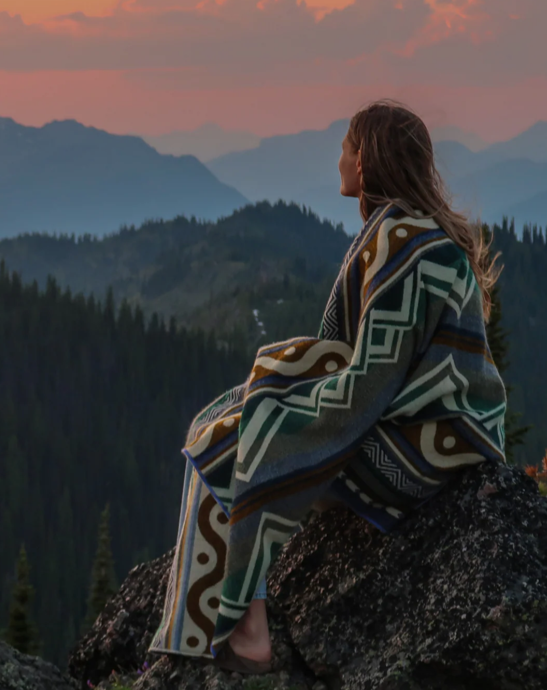 Couverture Mountains||Mountains - Blanket - X Marine Poiraton Blue and Yellow