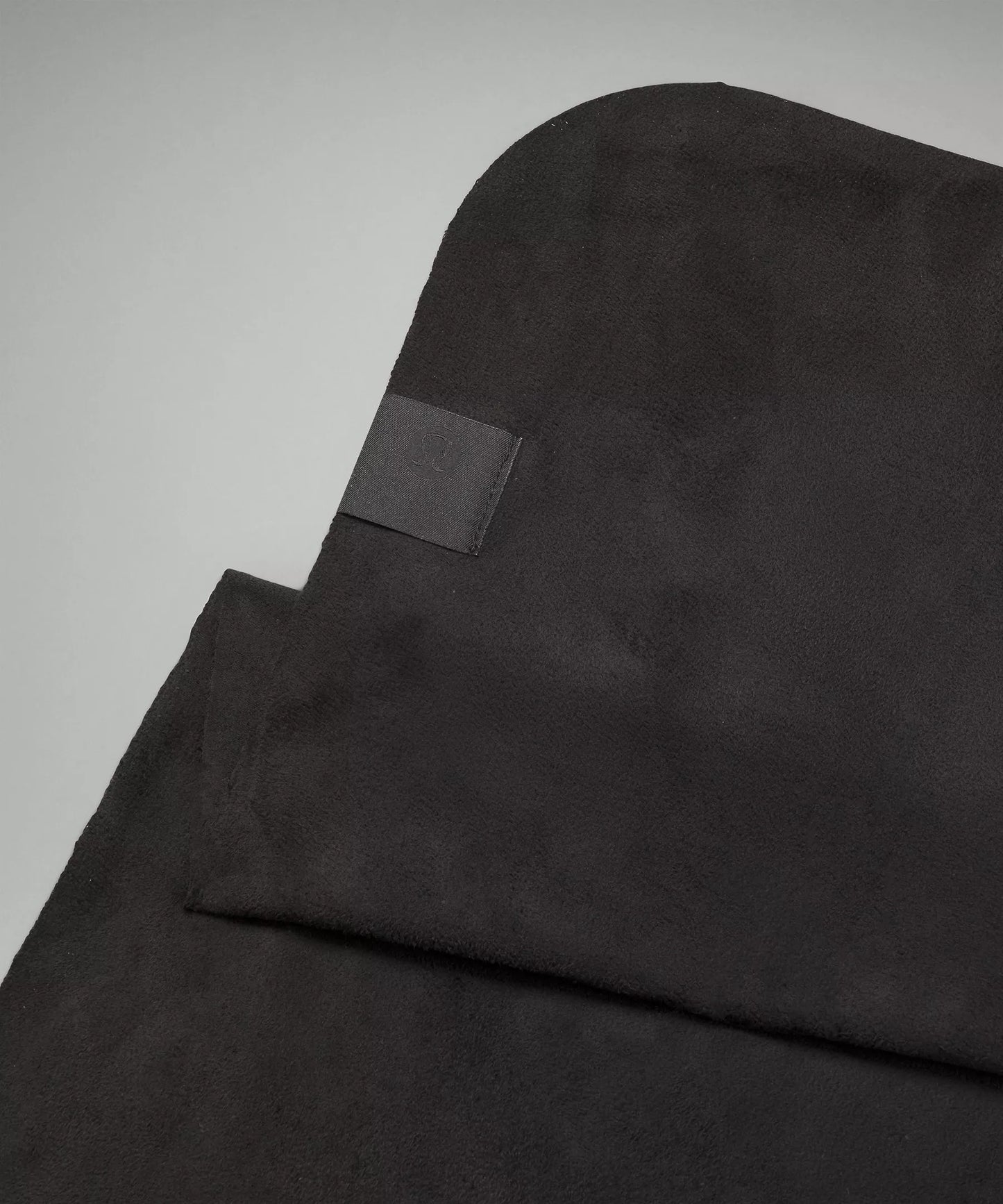 The Small Towel - Noir