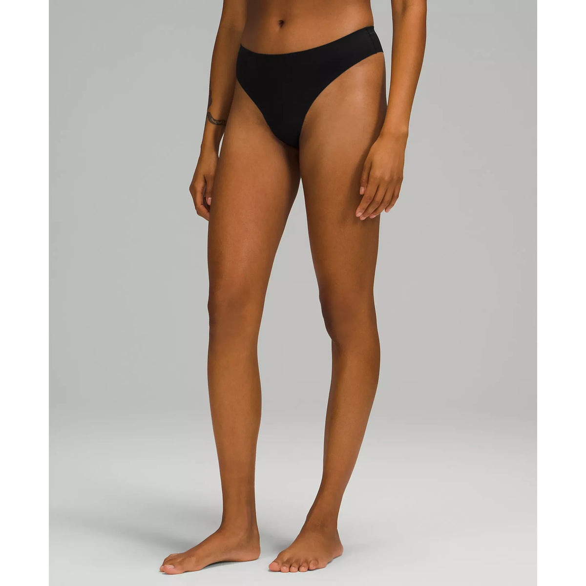 Sous-vêtements string taille mi-haute InvisiWear - Femmes