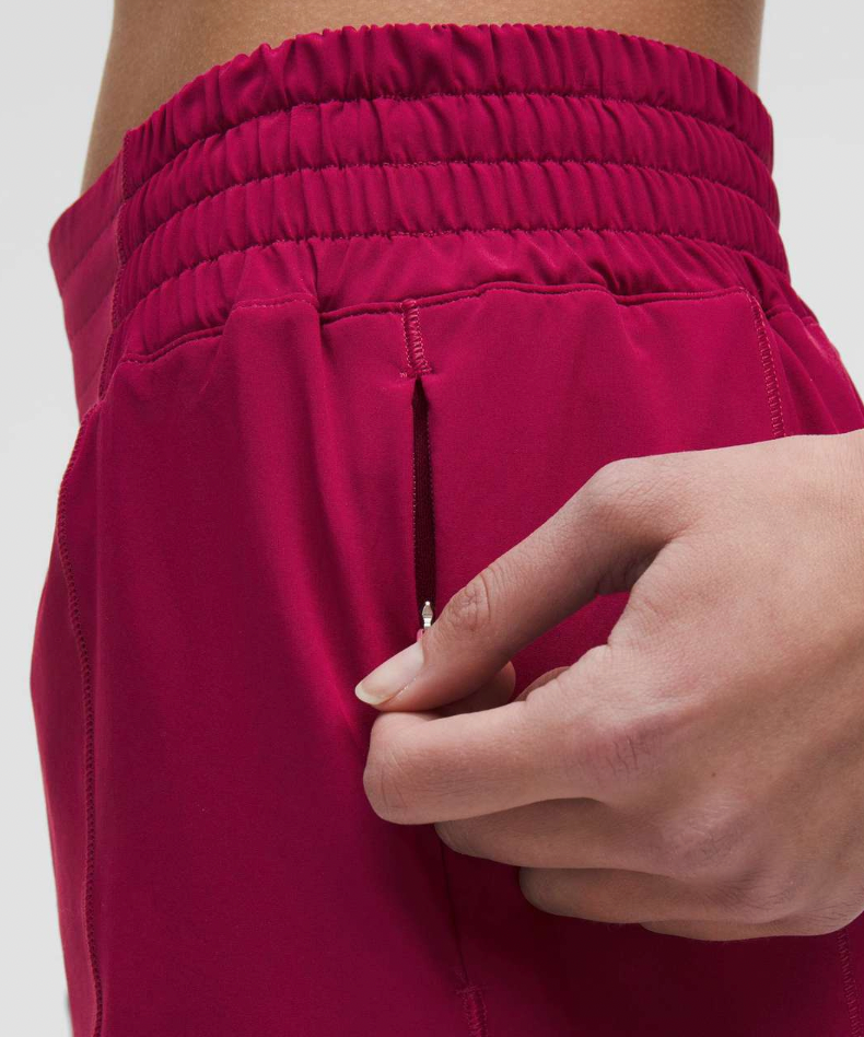 Shorts Doublé Taille Haute Hotty Hot 4" pour Femmes || Hotty Hot High-Rise Lined Short 4" for Women