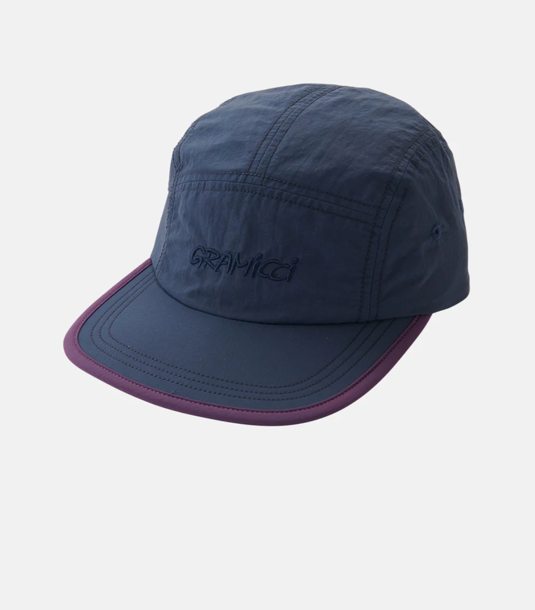 Casquette unisexe Gramicci en nylon – Marine/Raisin || Nylon Gramicci Unisex Cap - Navy/Grape