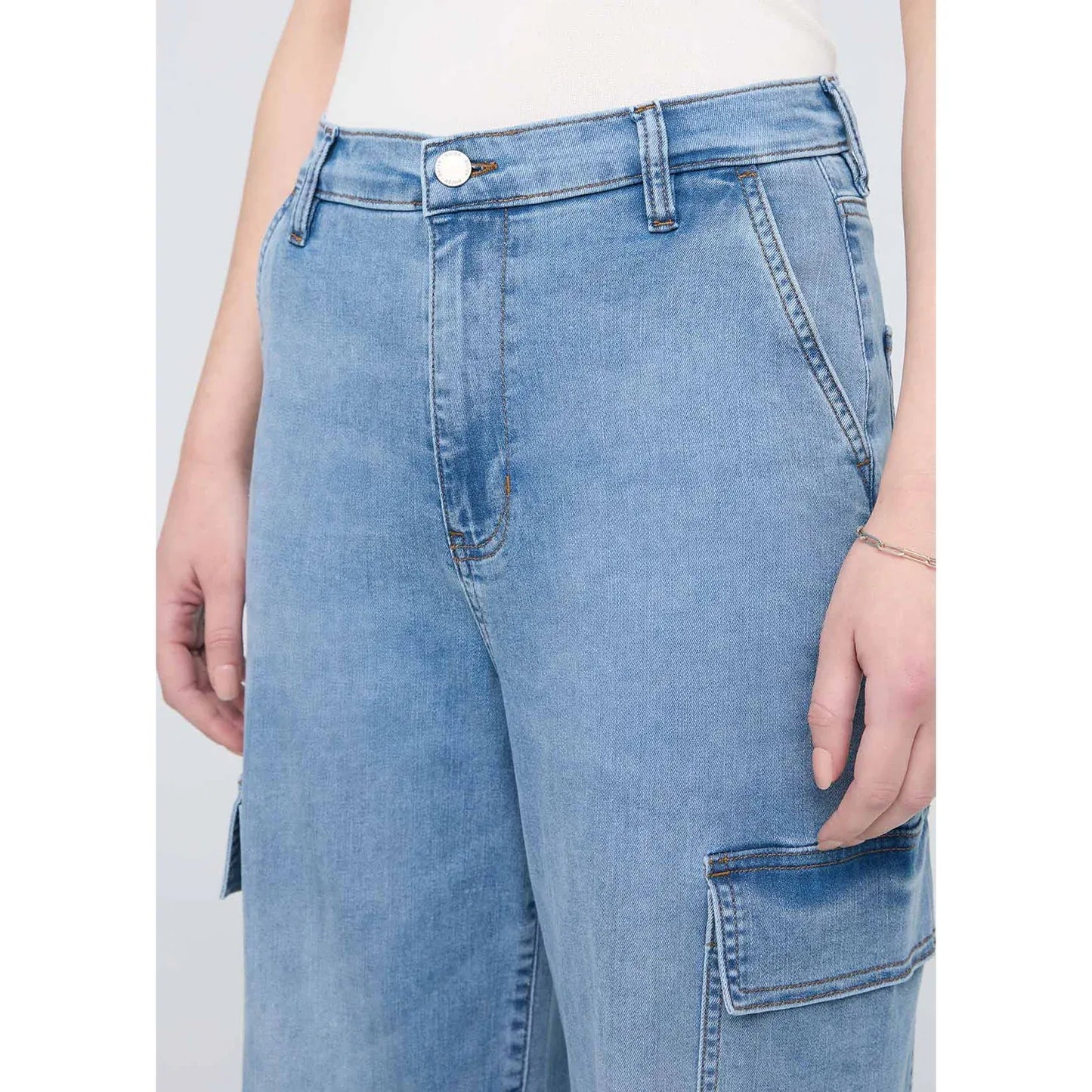 Perf. Denim Lite High Rise Cargo - Femmes