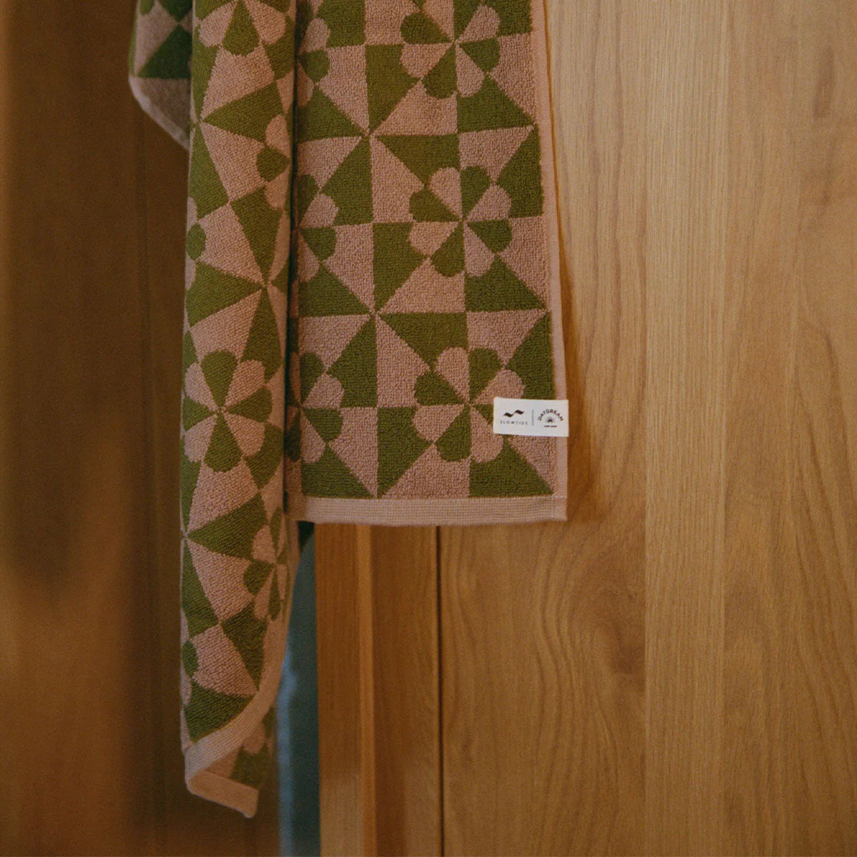 Serviette de bain Bex - Mousse | Daydream Surf Shop x Slowtide